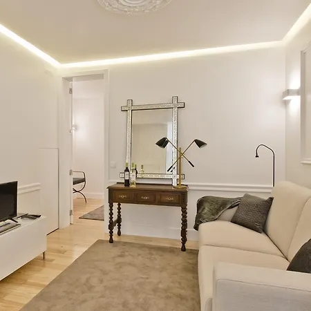 Bmyguest - Exclusive Downtown Apartman *